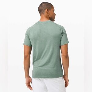 LULULEMON Metal Vent Tech Seamless Short Sleeve 2.0 XL T-Shirt Silverescent